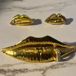 COPY - Unique Lips Ring and Earrings set
